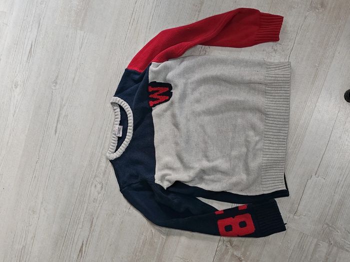Pull taille 8 ans