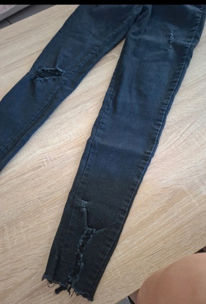 Jean troué - photo numéro 4