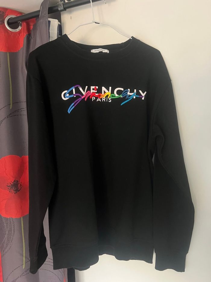 Pull Givenchy - photo numéro 5