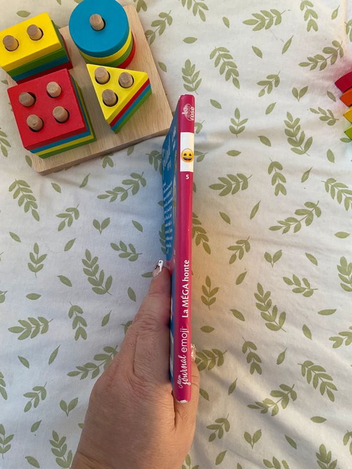 livre bibliothèque rose mon journal emoji la méga honte tome 5 - photo numéro 4