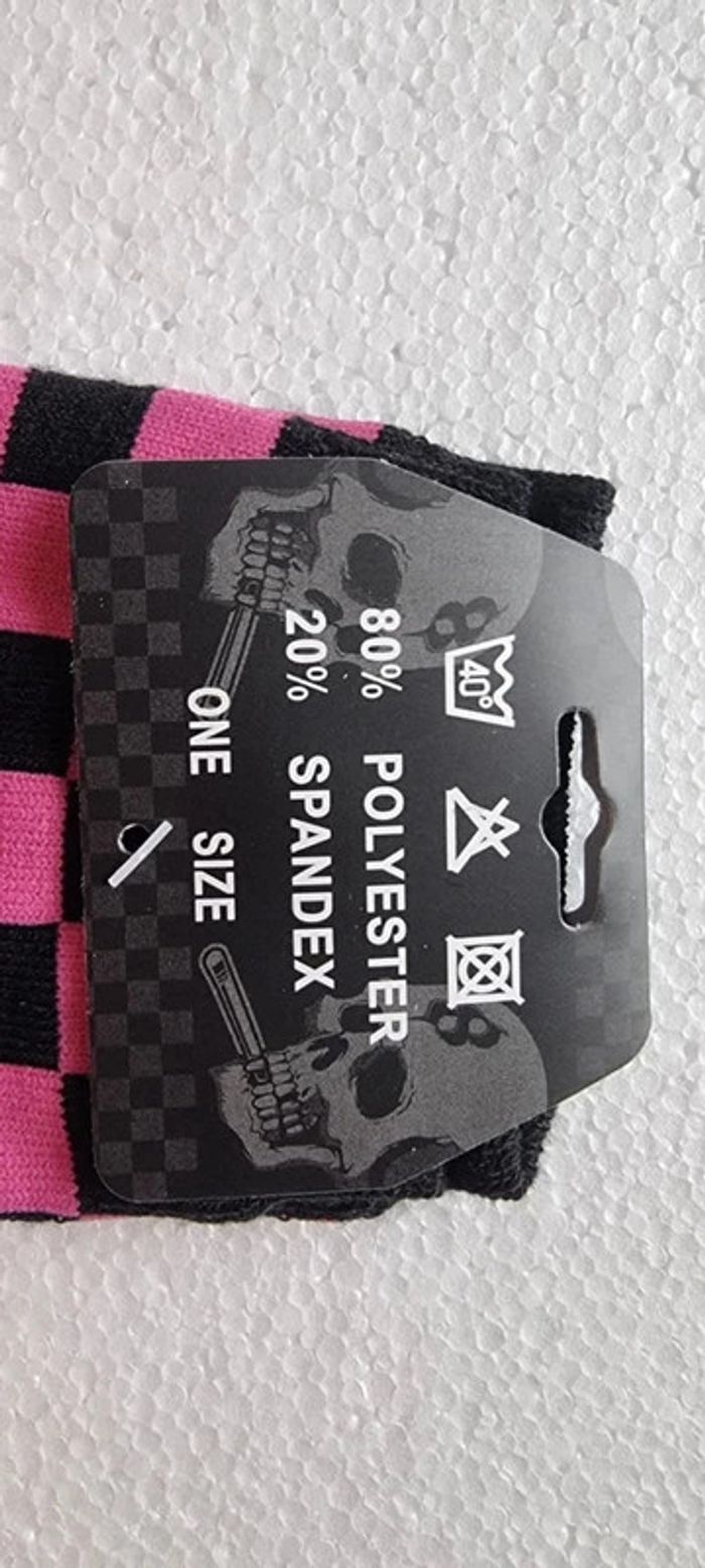 Mitaines gothiques tête de mort Rock Daddy neuves - photo numéro 4