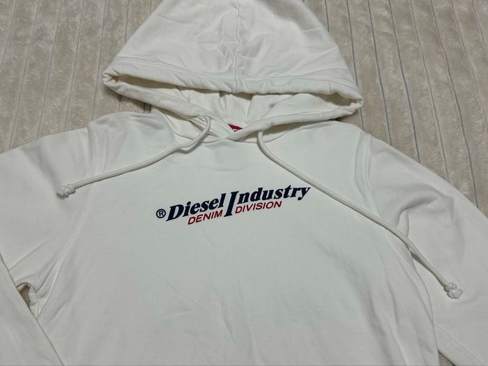 Sweat blanc - photo numéro 2