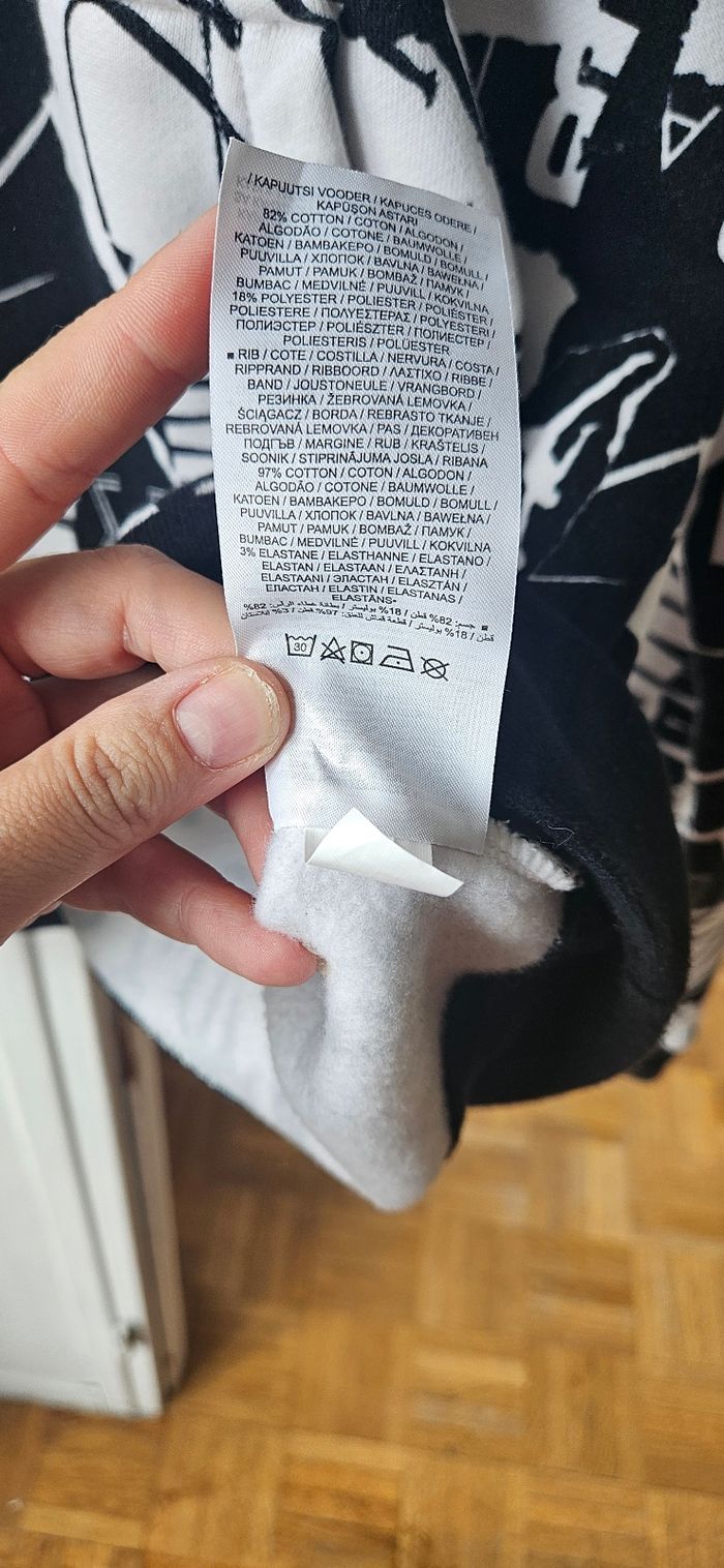 Sweat a capuche - photo numéro 4