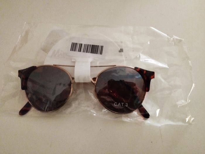 Lunettes de soleil rondes - Mim  - Neuves - photo numéro 8