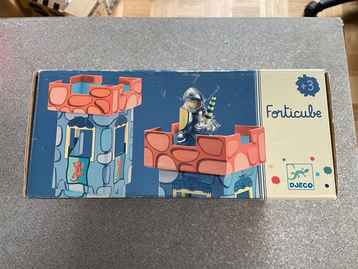 Château chevalier Forticube Djeco Neuf - photo numéro 2
