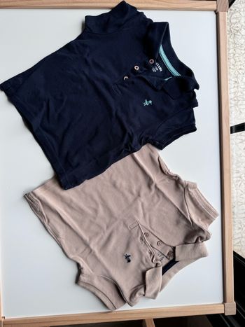 Lot 2 polo 12 mois Kiabi beige & marine