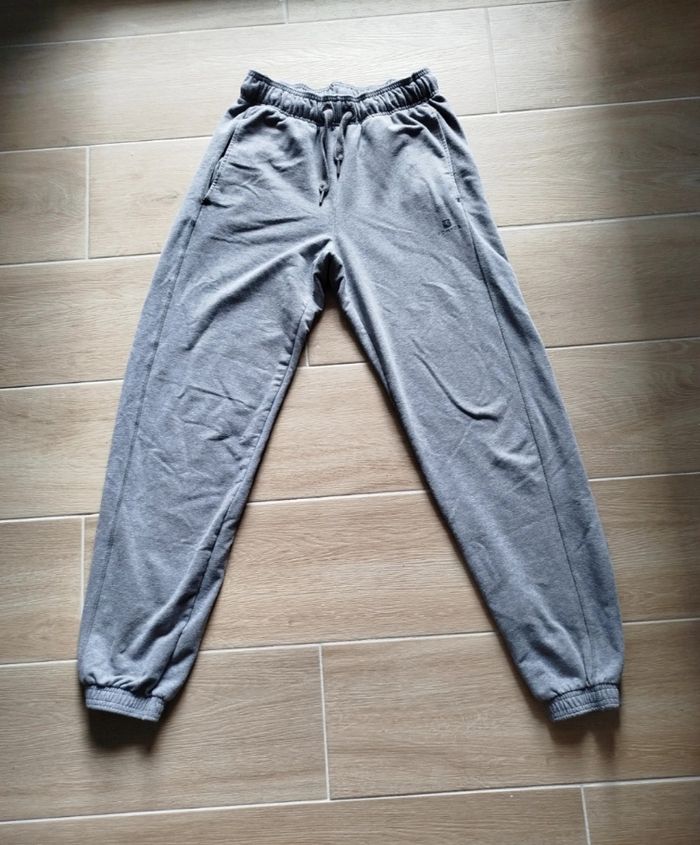 Jogging gris - photo numéro 2