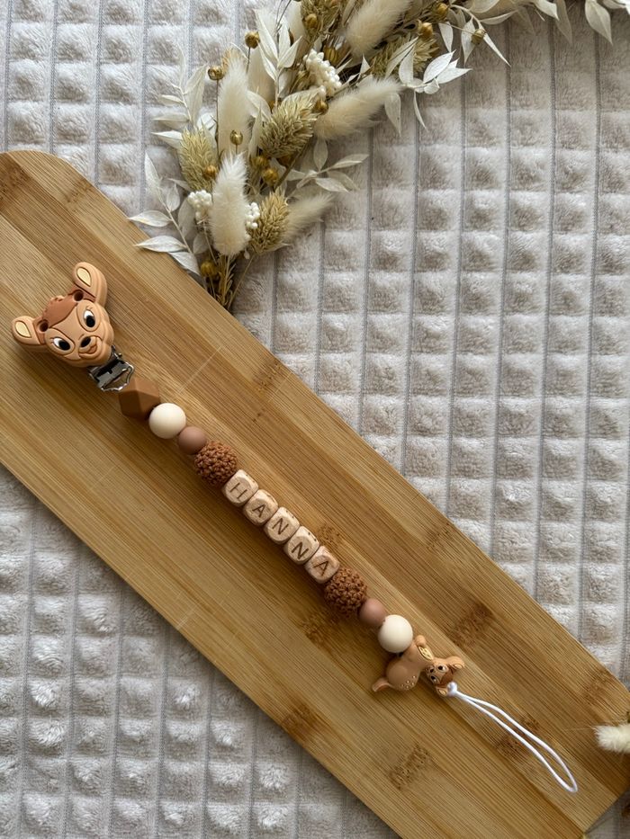 Attache tétine en silicone - photo numéro 4