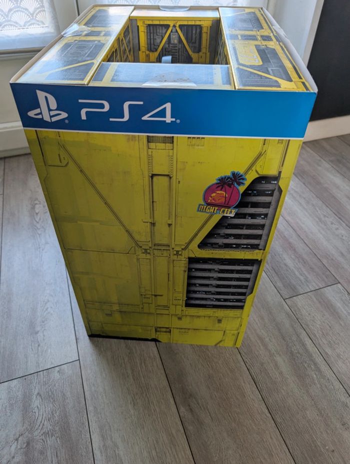 Coffret collector Cyberpunk 2077 PS4/Ps5 Neuf - photo numéro 13