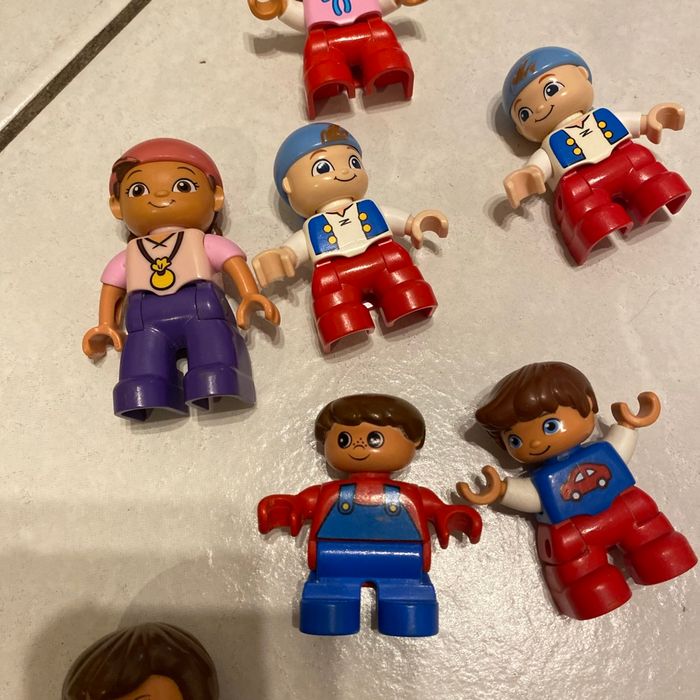 9 personnages lego duplo - photo numéro 3