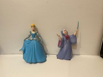 Figurine cendrillon et marraine