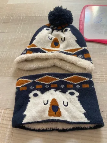 Bonnet+tour de cou
