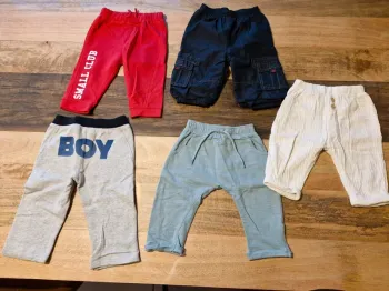 Lot 5 pantalons 12 mois jogging