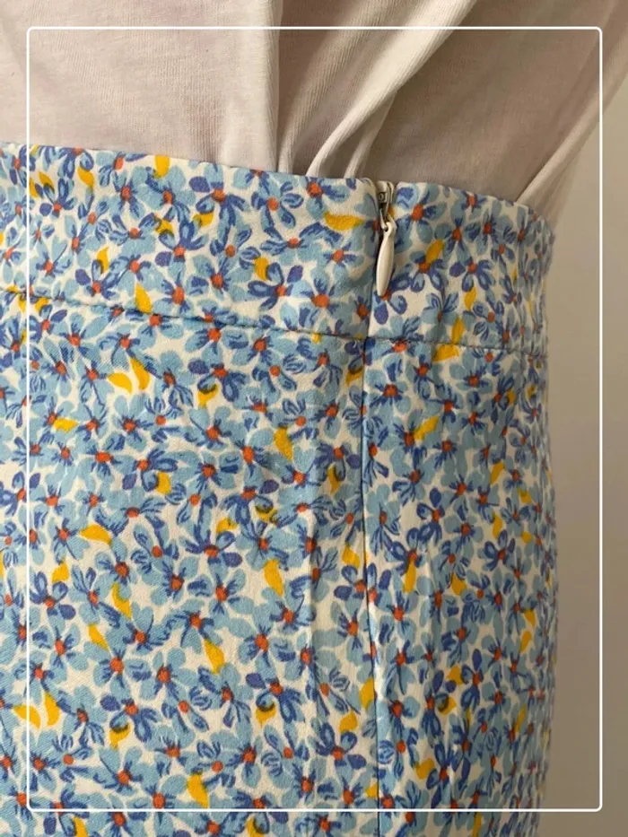 Mini-jupe satinée fleurie bleue Primark - photo numéro 5