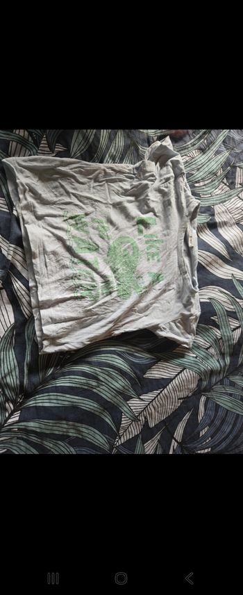 Tee shirt