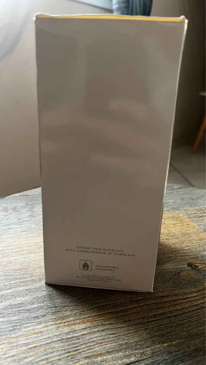 L’instant de Guerlain flacon abeilles - photo numéro 8