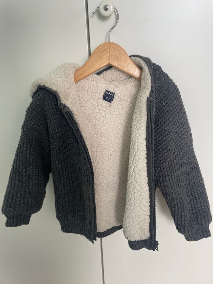 Veste grise moumoute Kiabi 24 mois - photo numéro 3