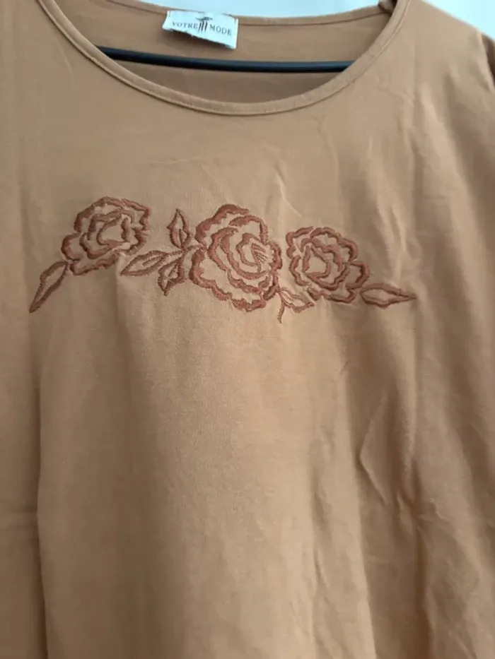 Tee-shirts marron - photo numéro 3
