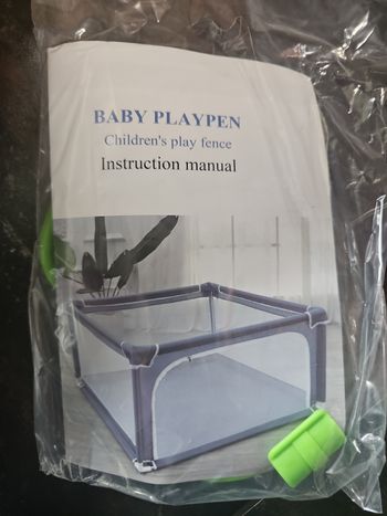 Parc bébé 90x90 cm pliable neuf avec sac de transport