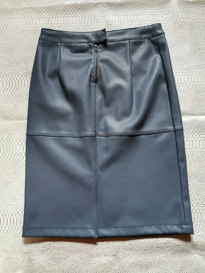 Jupe droite simili cuir gris bleuté Vila T34 - photo numéro 2