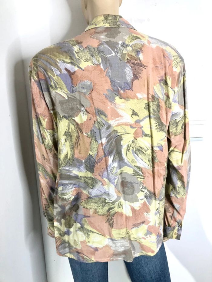 Très belle blouse chemise style abstraite couleur pastel vintage taille 42/44 (voir mesures) - photo numéro 3