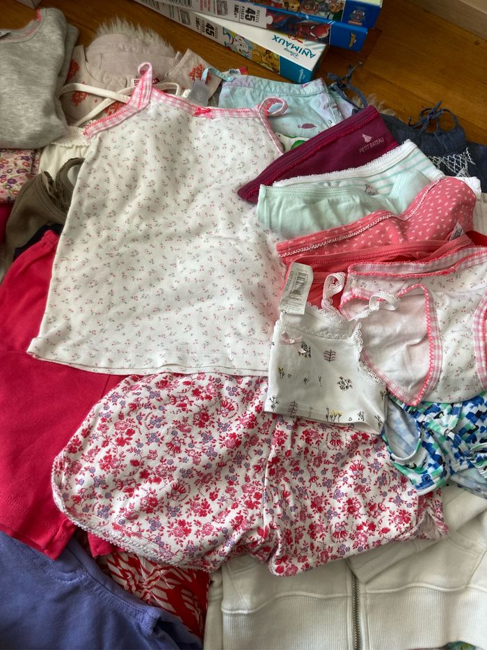 Lot de vêtements 4/6 ans - photo numéro 8