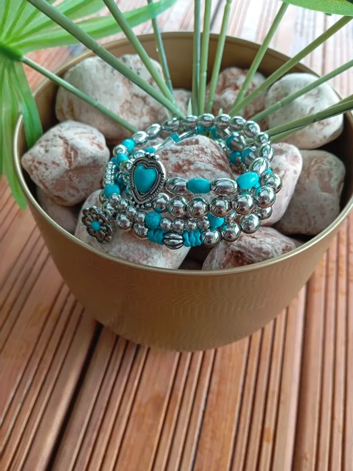 4 bracelets bohèmes - photo numéro 2