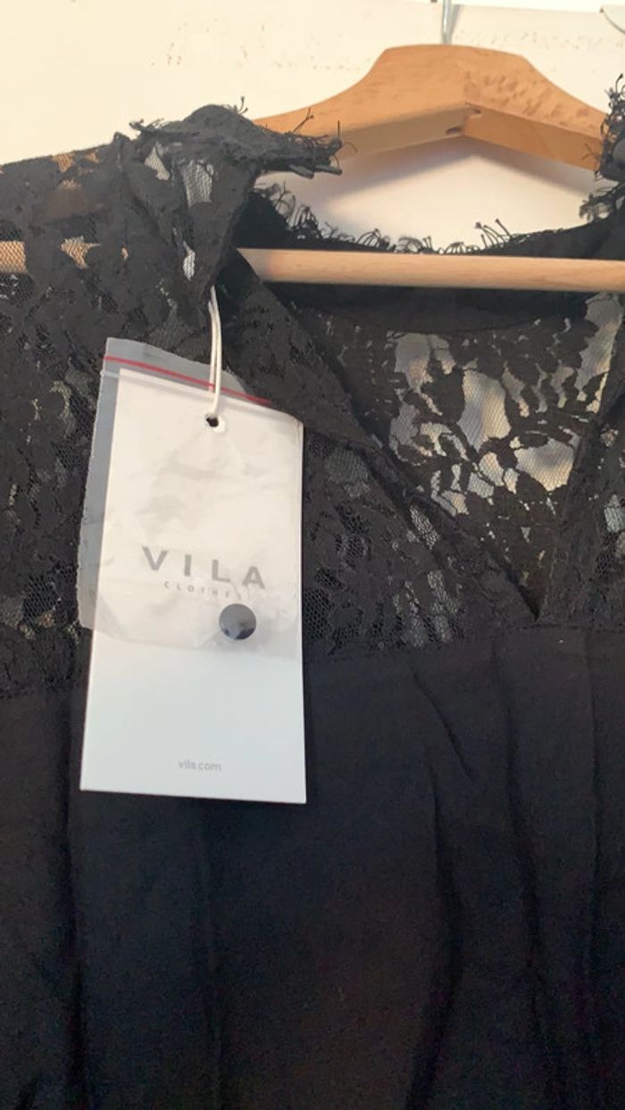 Robe noire dentelle - photo numéro 4