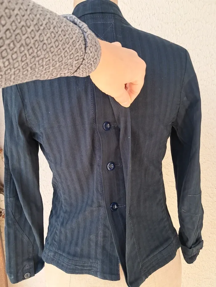 Petite veste cintree - photo numéro 3