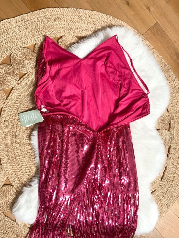 Superbe robe party pour les fêtes 🎄 en sequins | neuve avec étiquette - photo numéro 8