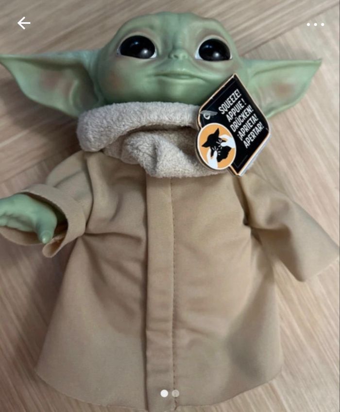Bébé yoda star wars comme neuf