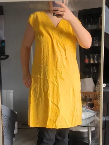 Robe jaune moutarde avec poches