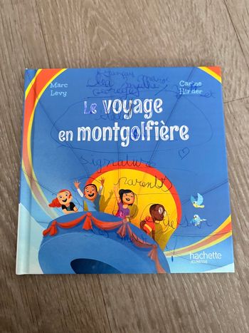Livre Le voyage en montgolfière 