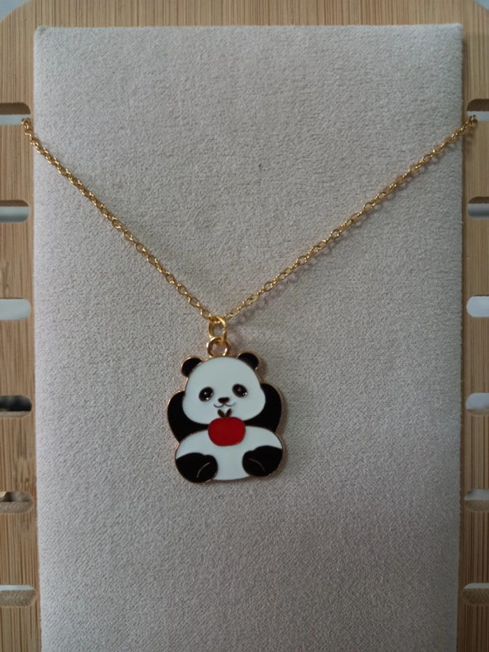 Collier panda