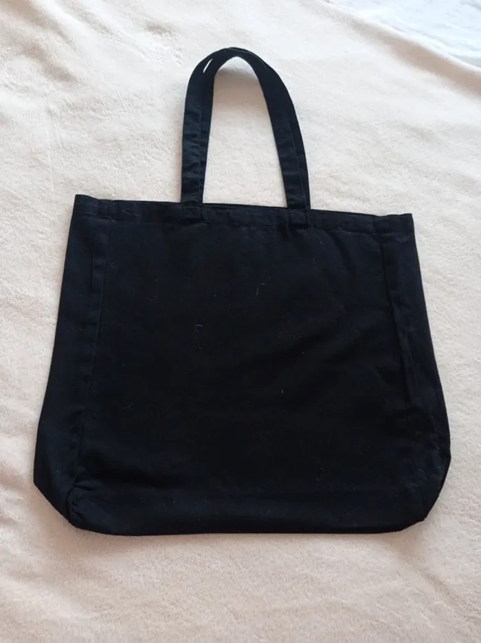 Tote bag noir avec coeurs blanc - photo numéro 3