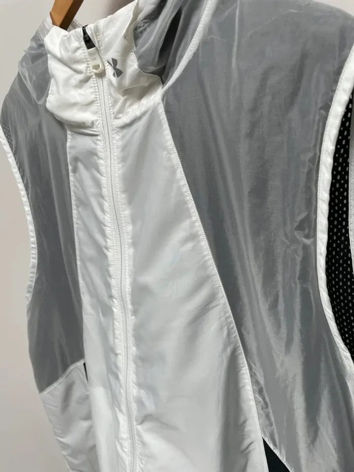 Under Armour Women's Run Vest with Hoodie Size XXL - photo numéro 11