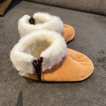 Chaussons fourrés taille 20
