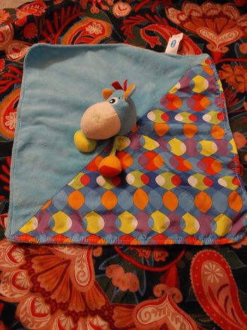 #04 - Playgro - doudou ane cheval bleu multicolore