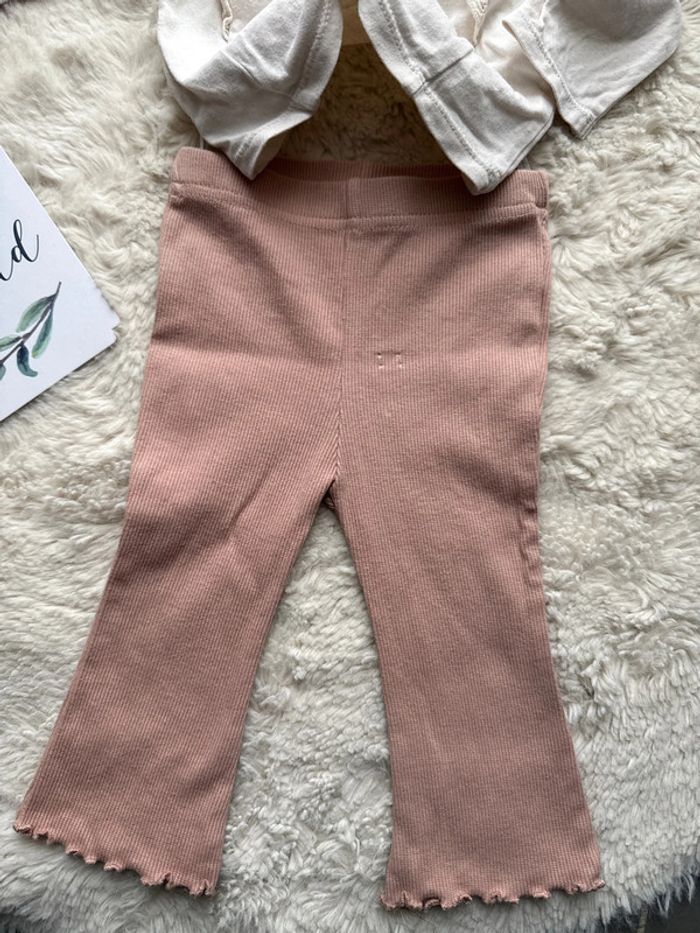 Ensemble pull Kiabi à dentelle et pantalon patte d'éléphant rose zeeman 6 mois - photo numéro 2