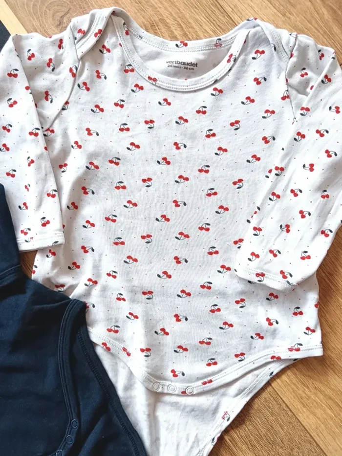 Lot de 2 bodies 🍒 Vertbaudet - photo numéro 2