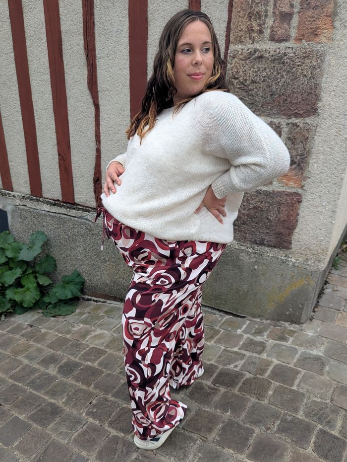 Pull oversize Oslo beige col en V
TU - photo numéro 3