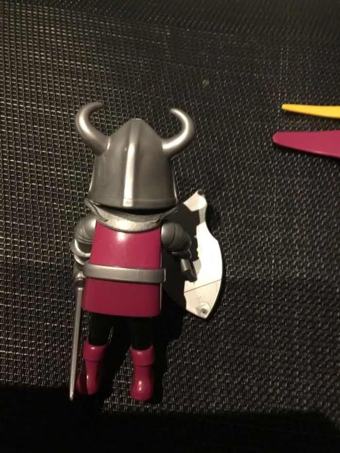 Playmobil figurine chevalier du taureau avec bannière 4436  moyen âge pièces détachées - photo numéro 7