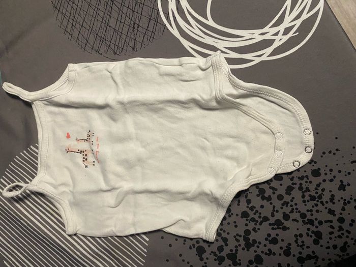 Vend vêtements pour bébé taille 1 mois - photo numéro 10