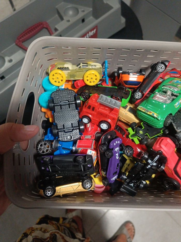 Tres gros lot de petite voiture majorette nerf ect - photo numéro 2