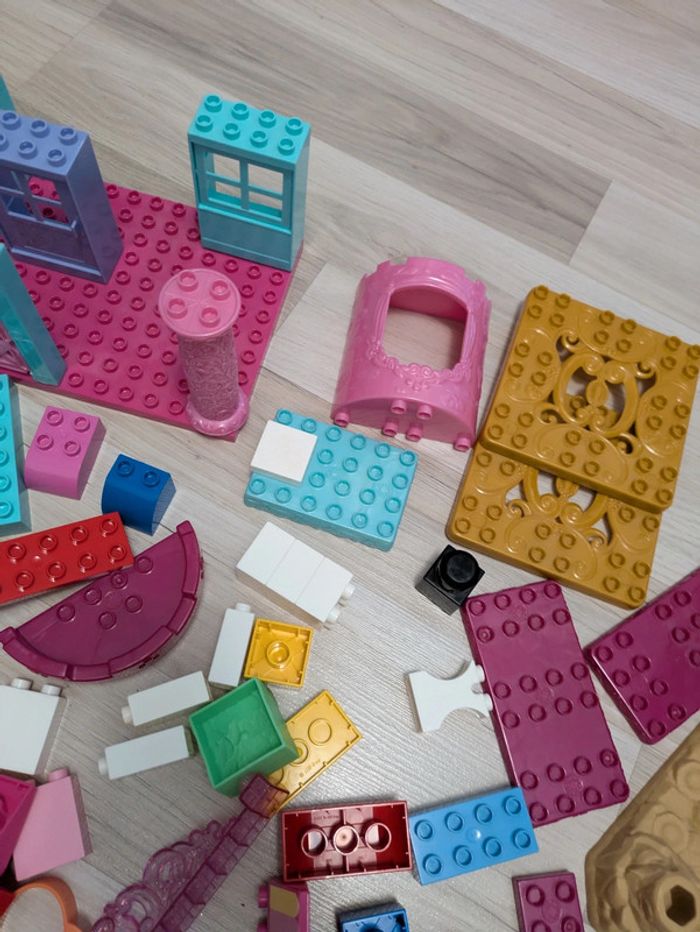 Énorme lot Lego Duplo princesse Hello Kitty - photo numéro 7