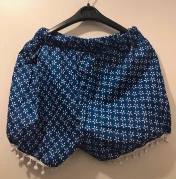 Short 🩳 femme taille haute à dentelle bleu et blanc taille XL - photo numéro 2