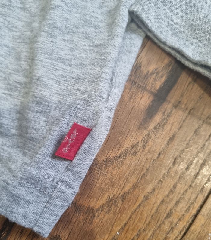t-shirt manche longue Levis gris taille 10 ans - photo numéro 5