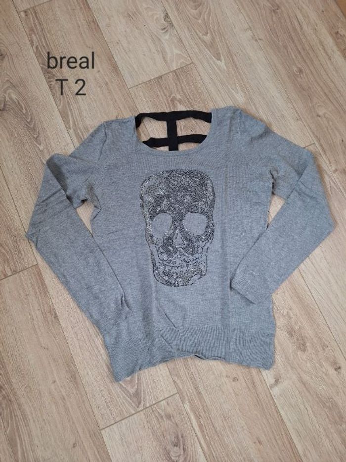 Pull " tête de mort"