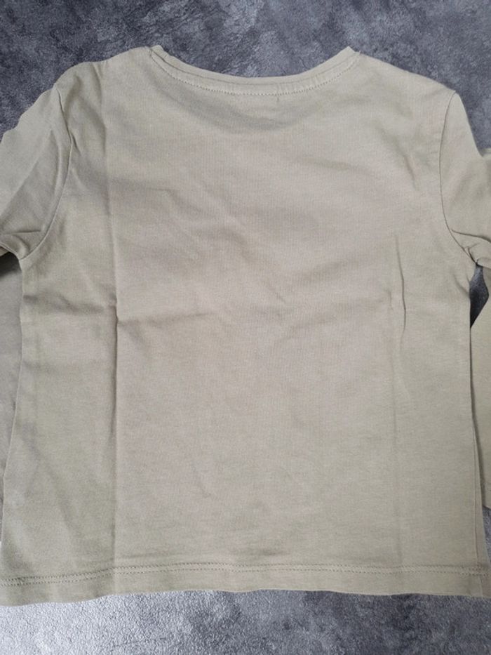 Lot 2 t-shirts fille 2 ans tape à l'œil très bon état - photo numéro 13