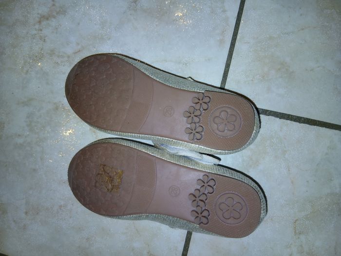 Chaussures fille 28 - photo numéro 6